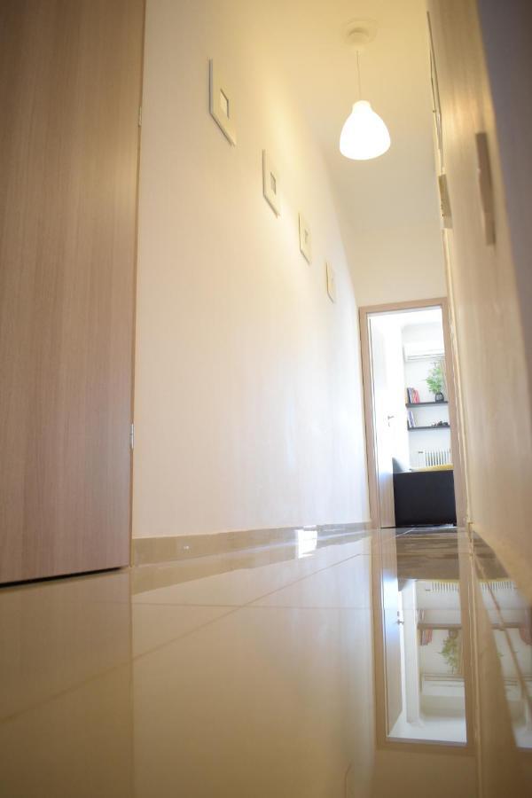 Great Expectations Apartment เอเธนส์ ภายนอก รูปภาพ